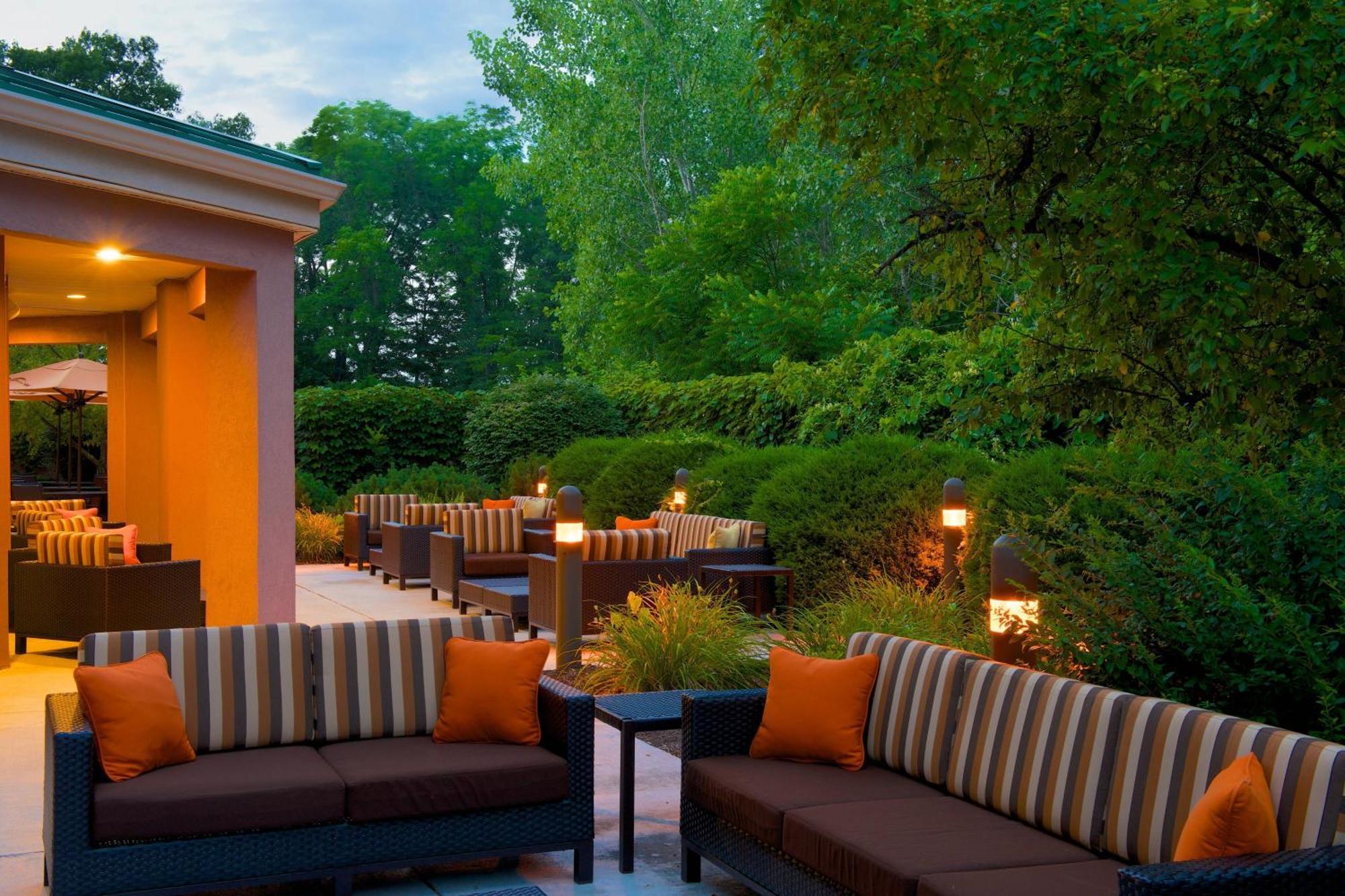Country Inn & Suites By Radisson, Columbus-Edinburgh Zewnętrze zdjęcie