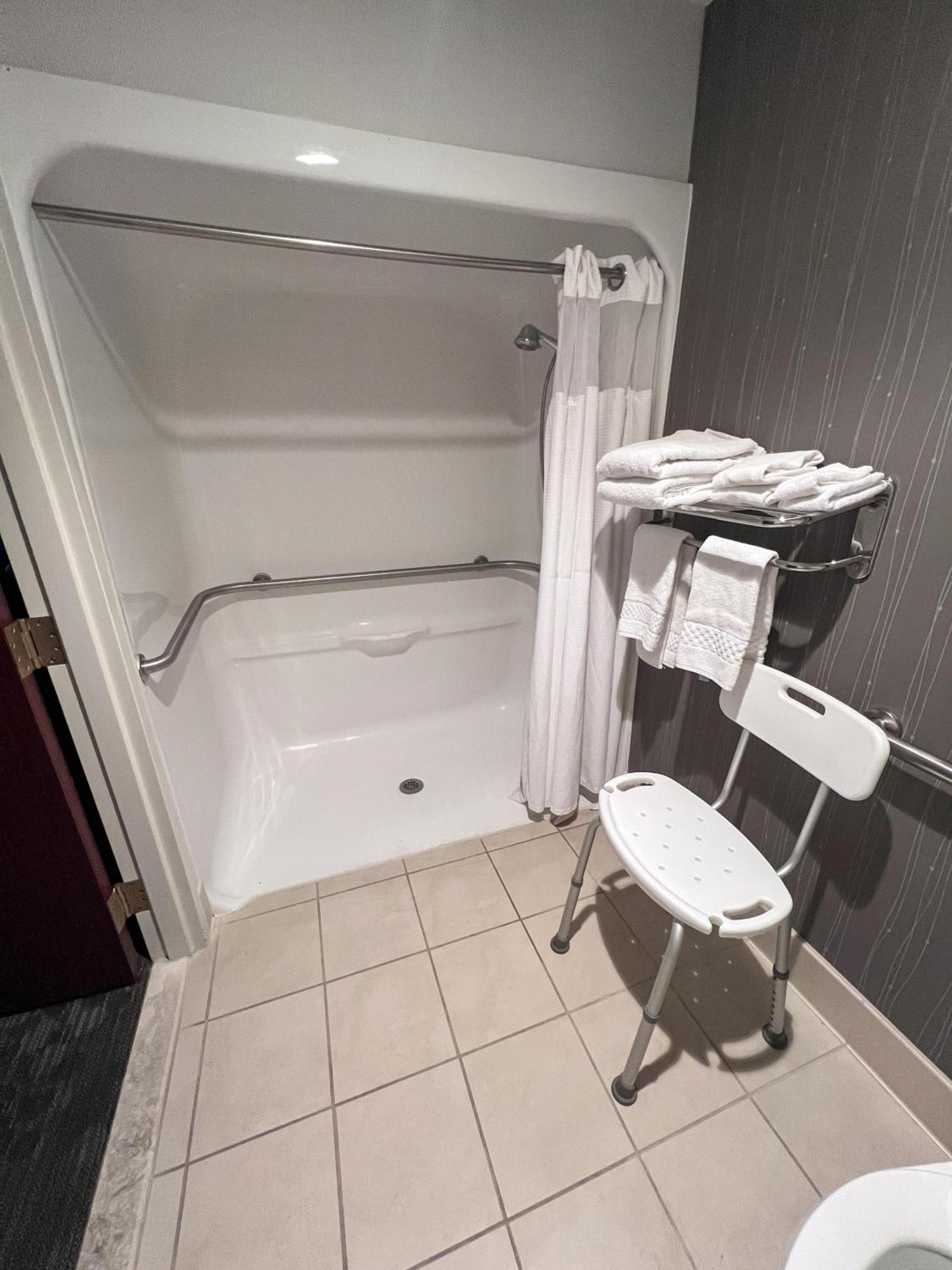 Country Inn & Suites By Radisson, Columbus-Edinburgh Zewnętrze zdjęcie