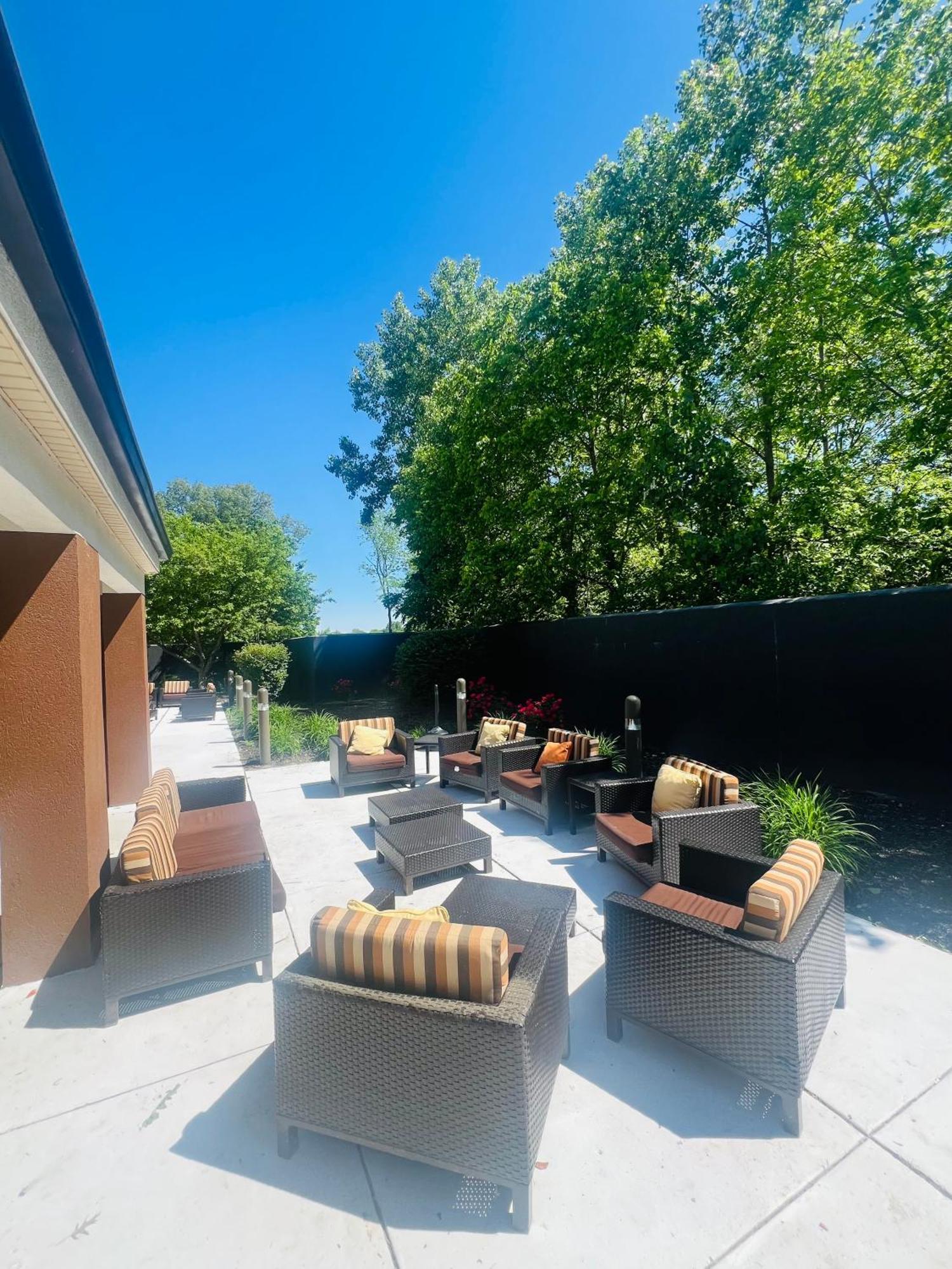 Country Inn & Suites By Radisson, Columbus-Edinburgh Zewnętrze zdjęcie