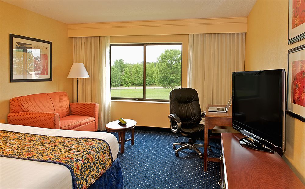Country Inn & Suites By Radisson, Columbus-Edinburgh Zewnętrze zdjęcie